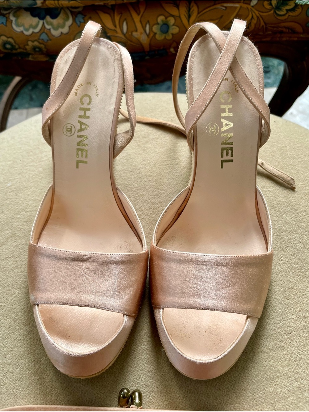 CHANEL Blush Satin Block-Heel Sandals - Picture 3 of 12